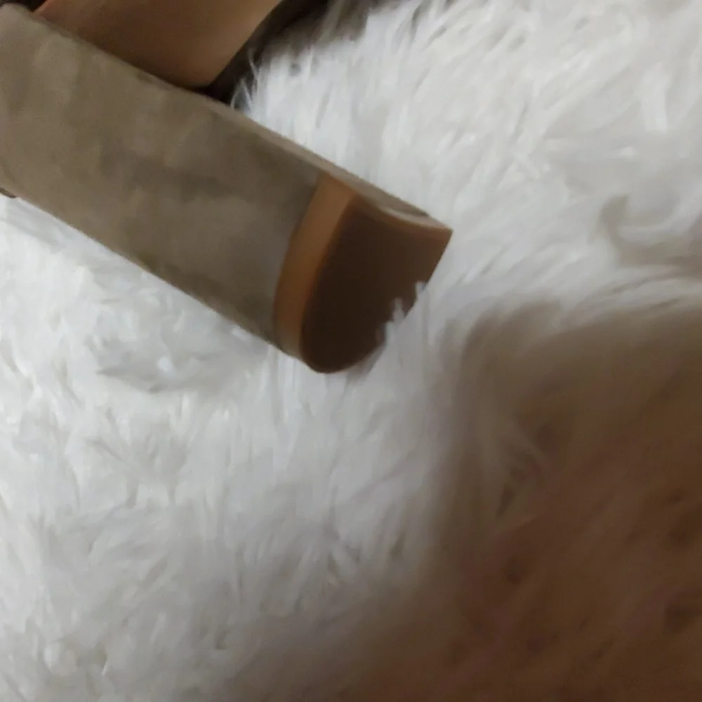 New without tags Badgley mischka kurt booties